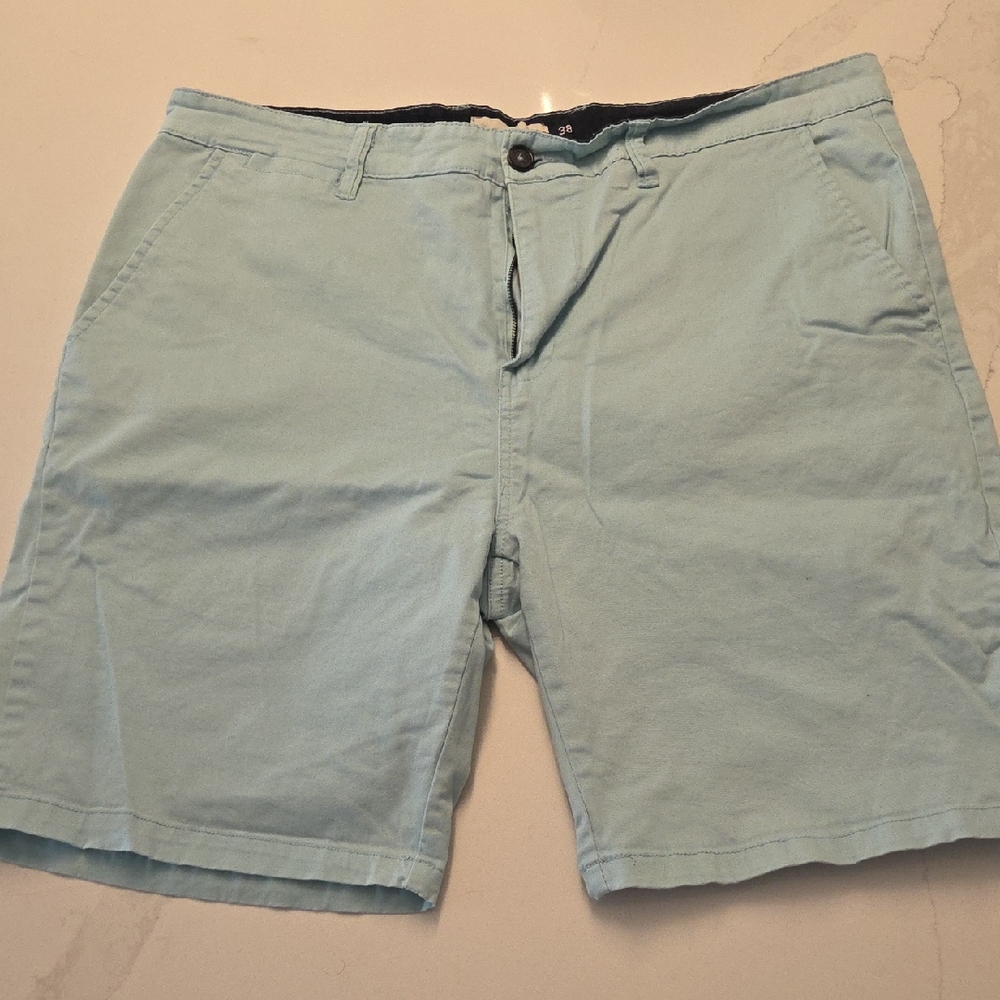 Light Blue Men’s‎ Flat-Front Cotton Shorts